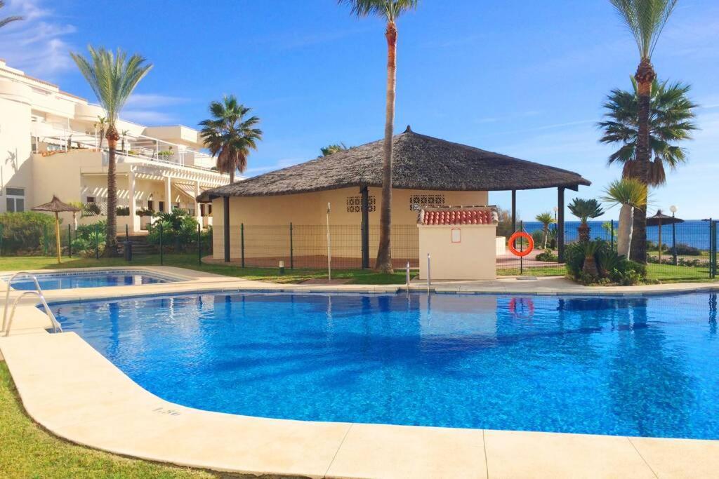 Penthouse Bermuda Beach 2 إِستيبونا المظهر الخارجي الصورة
