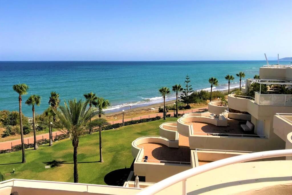 Penthouse Bermuda Beach 2 إِستيبونا المظهر الخارجي الصورة