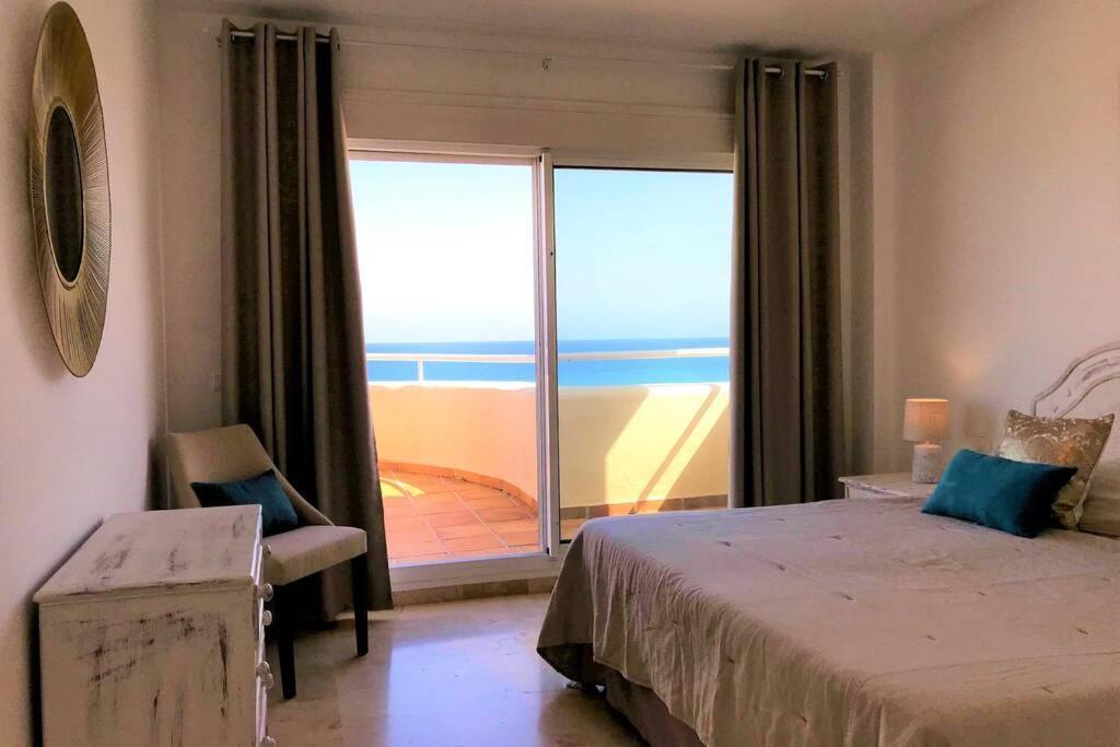 Penthouse Bermuda Beach 2 إِستيبونا المظهر الخارجي الصورة