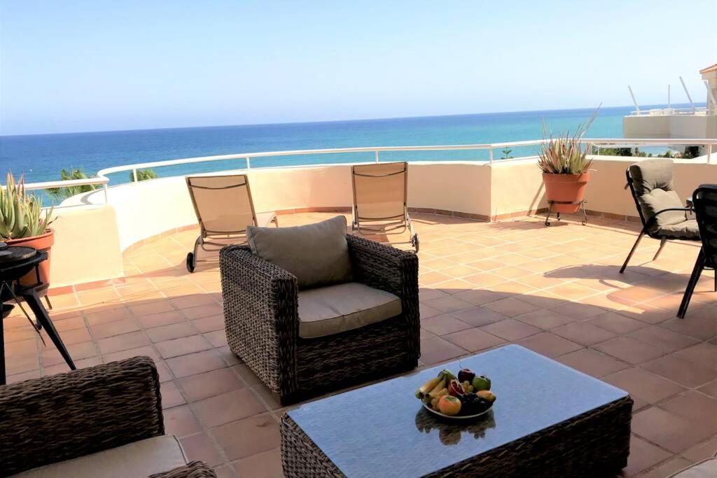 Penthouse Bermuda Beach 2 إِستيبونا المظهر الخارجي الصورة