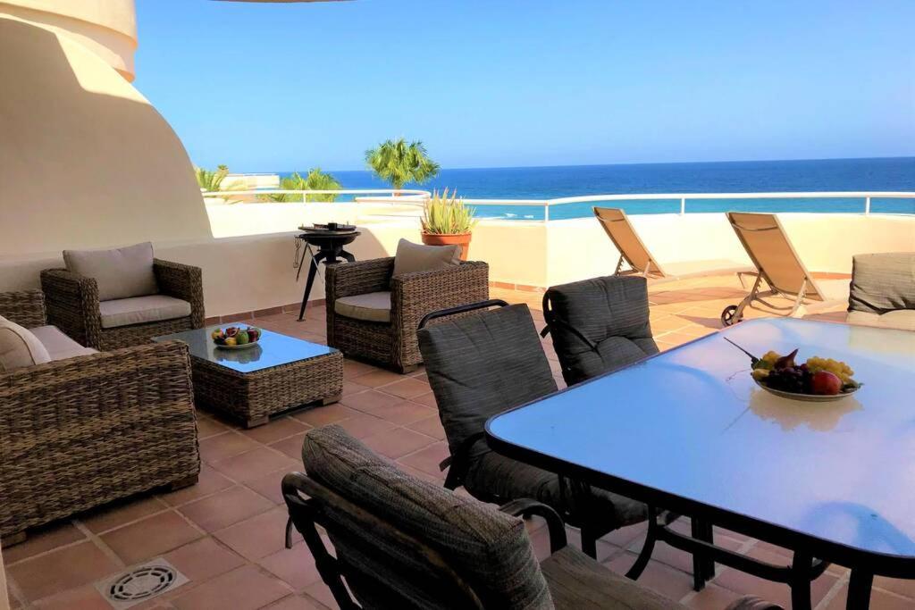 Penthouse Bermuda Beach 2 إِستيبونا المظهر الخارجي الصورة