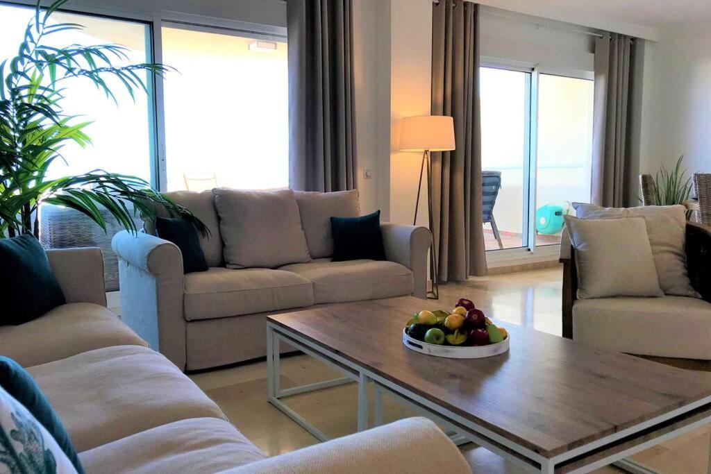Penthouse Bermuda Beach 2 إِستيبونا المظهر الخارجي الصورة