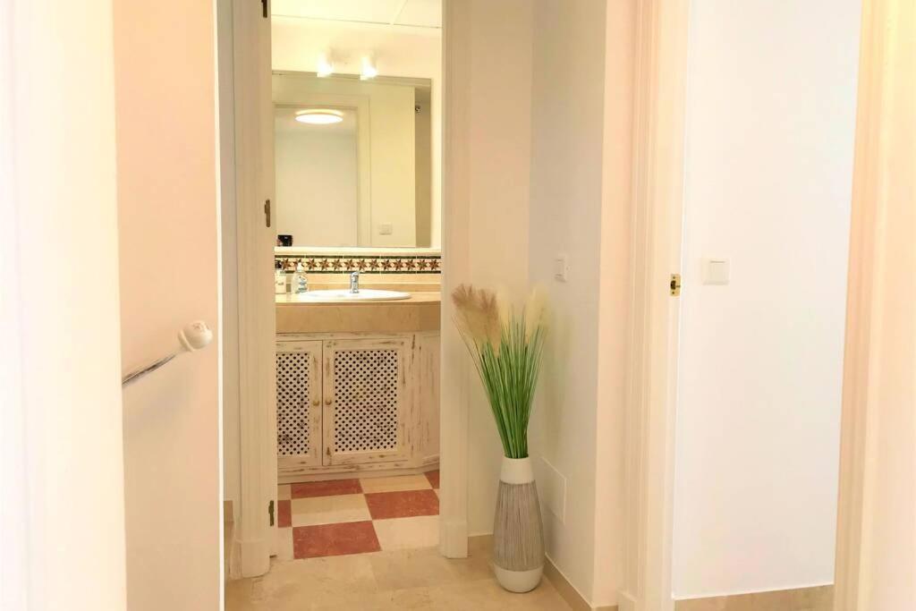 Penthouse Bermuda Beach 2 إِستيبونا المظهر الخارجي الصورة